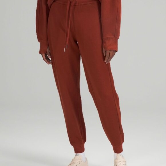 Lululemon Scuba High Rise Jogger - Picture 11 of 11